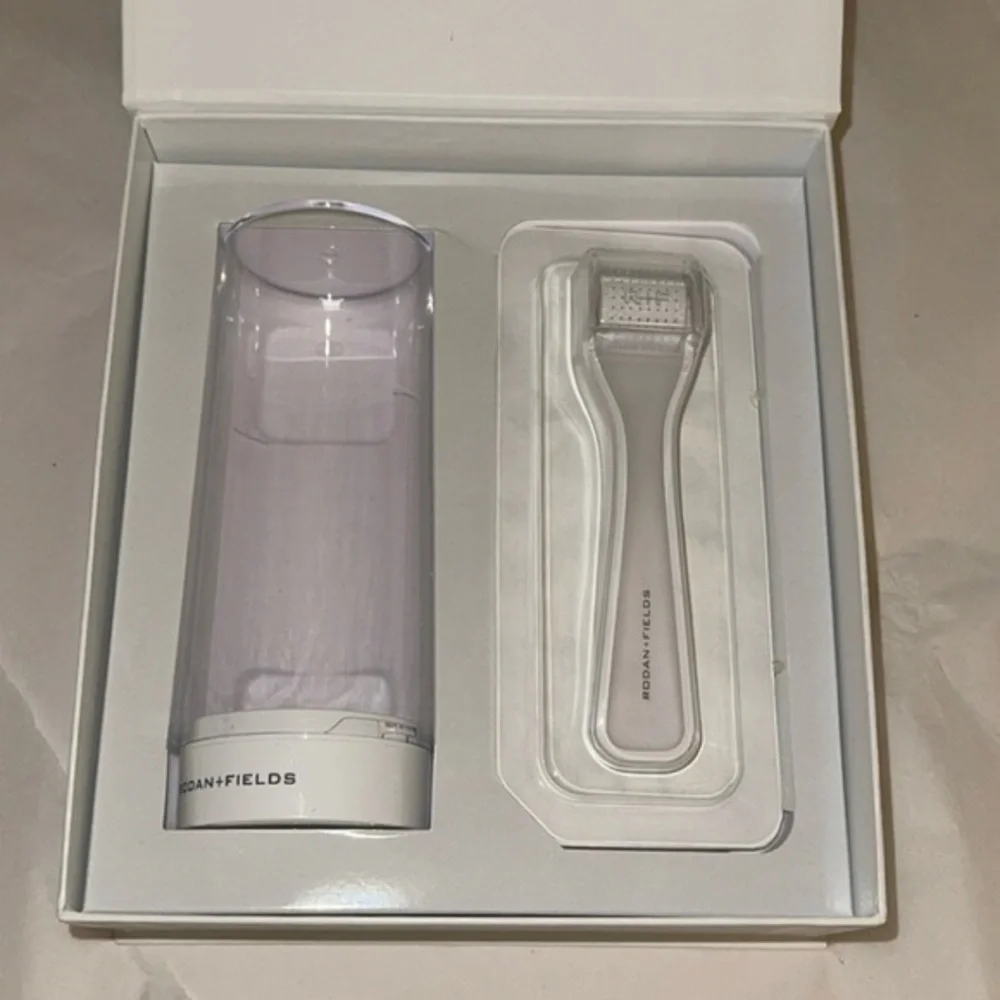 Rodan + Fields REDEFINE AMP‎ MD Micro-Exfoliating Roller Cleansing Vial & Tabs
